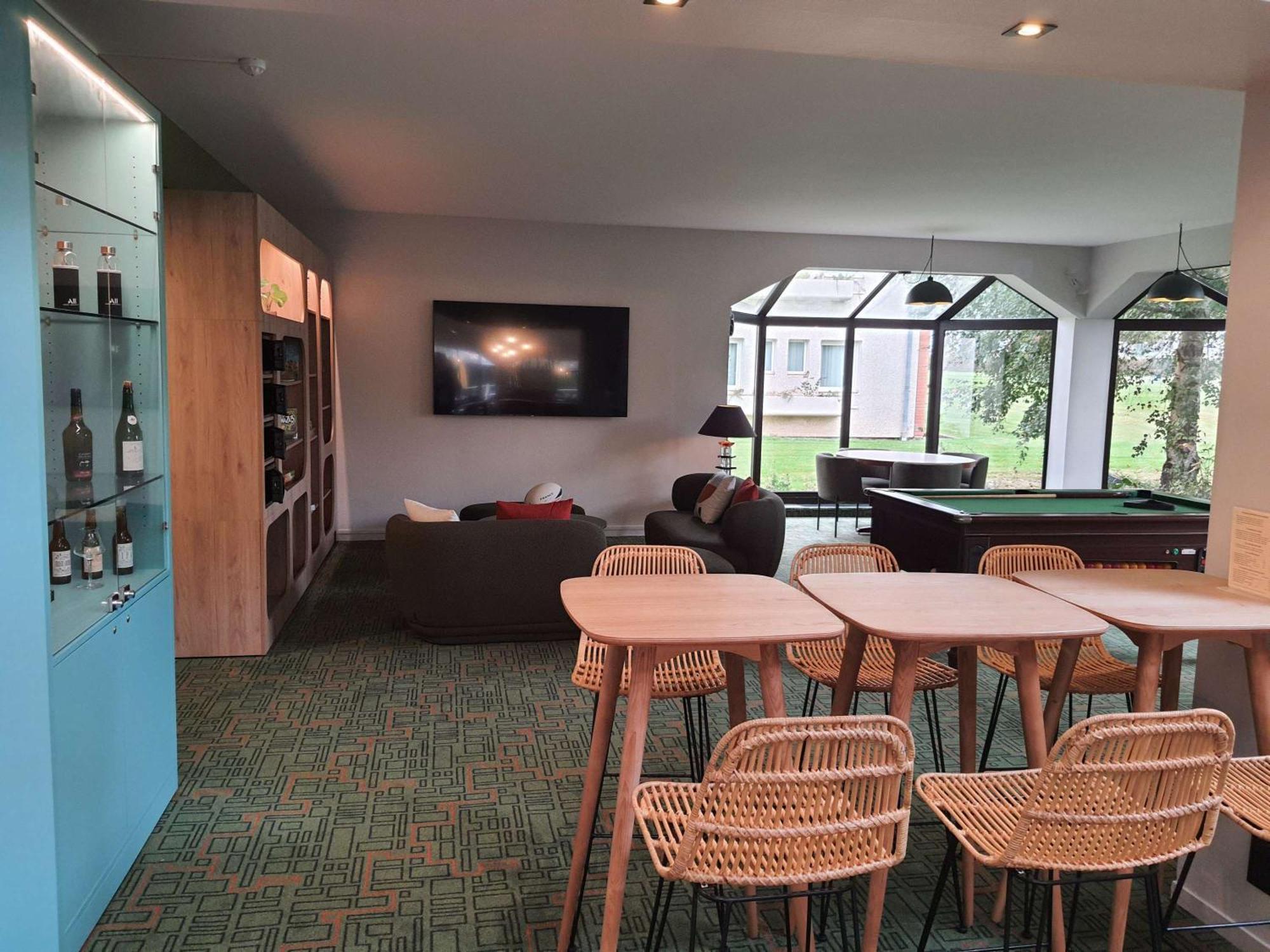 Ibis Styles Lisieux Normandie Екстер'єр фото