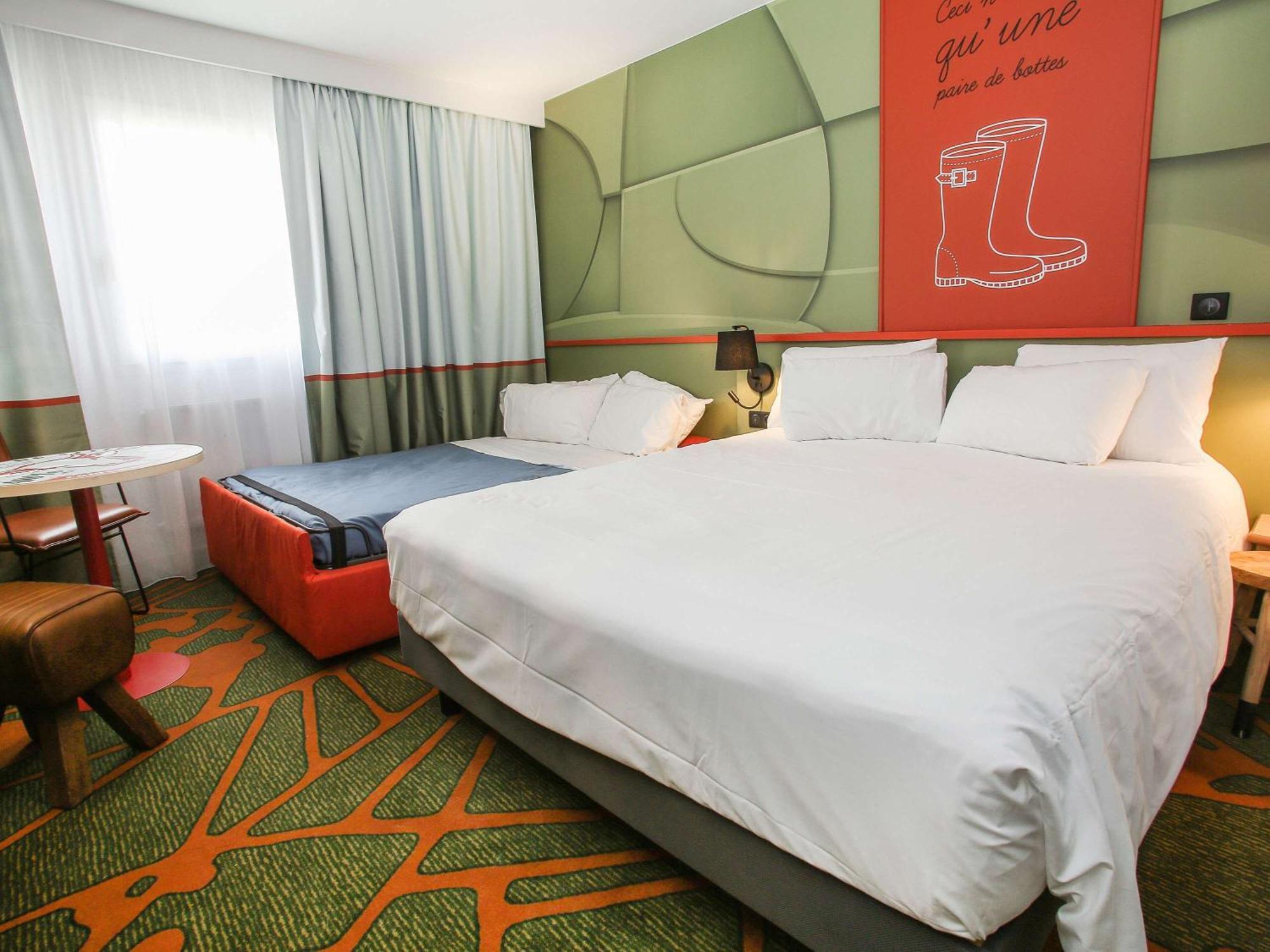 Ibis Styles Lisieux Normandie Екстер'єр фото
