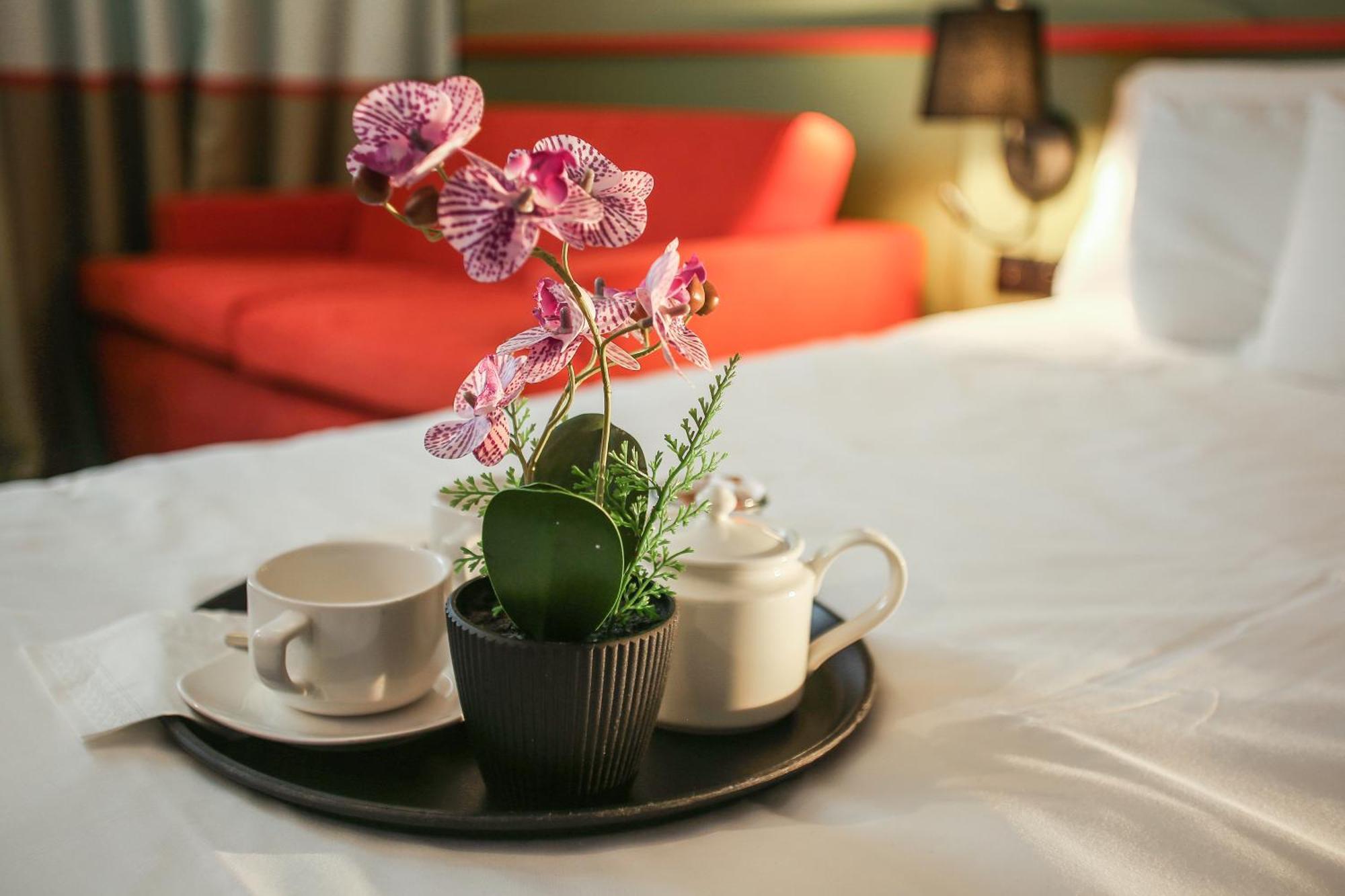 Ibis Styles Lisieux Normandie Екстер'єр фото