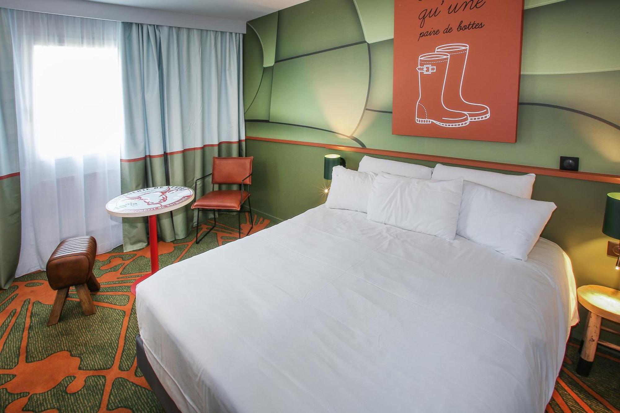 Ibis Styles Lisieux Normandie Екстер'єр фото
