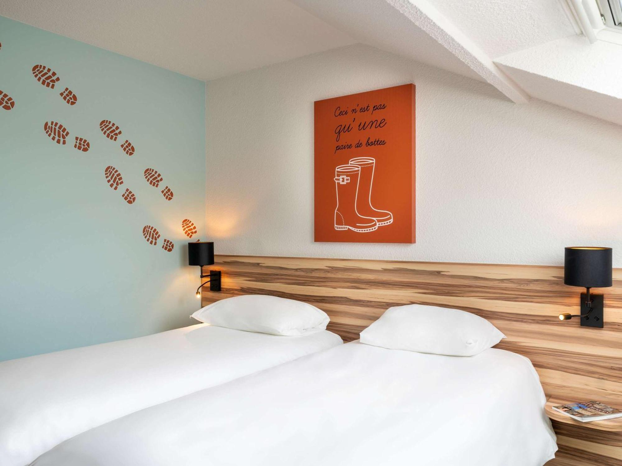 Ibis Styles Lisieux Normandie Екстер'єр фото