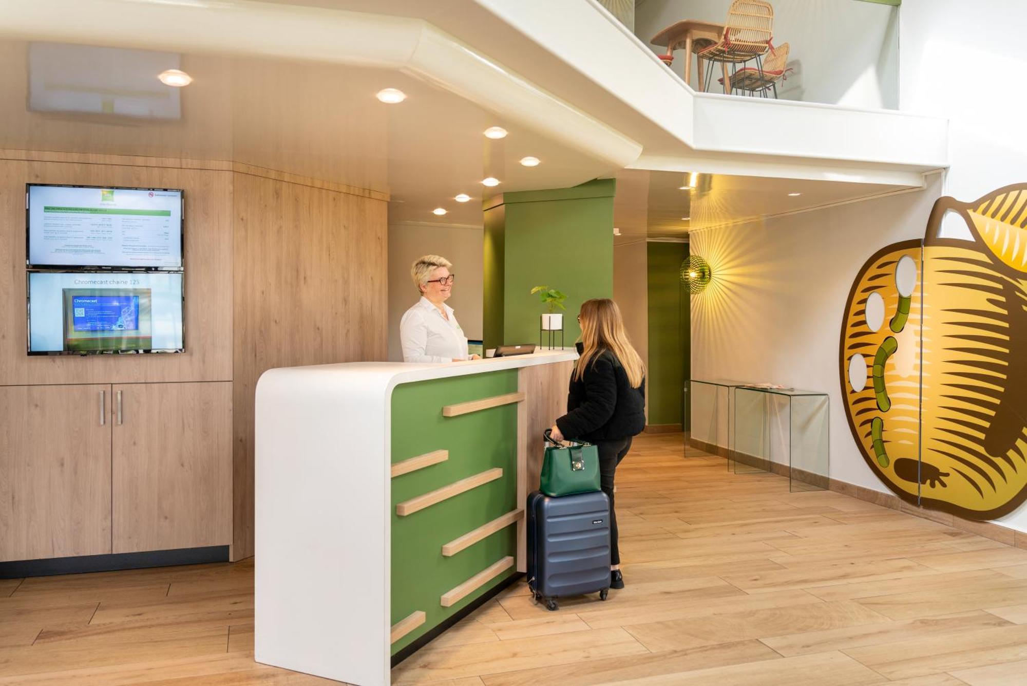 Ibis Styles Lisieux Normandie Екстер'єр фото