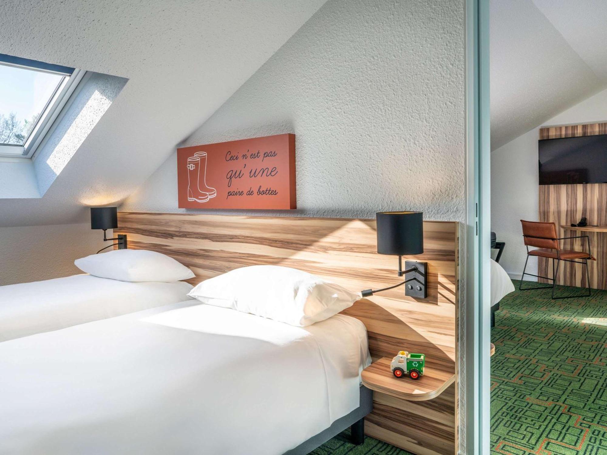 Ibis Styles Lisieux Normandie Екстер'єр фото