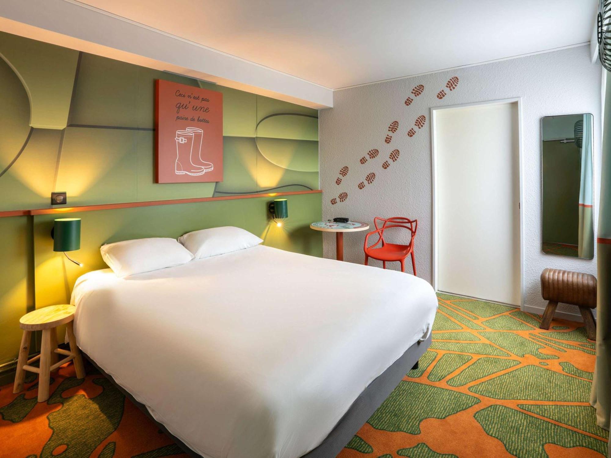 Ibis Styles Lisieux Normandie Екстер'єр фото